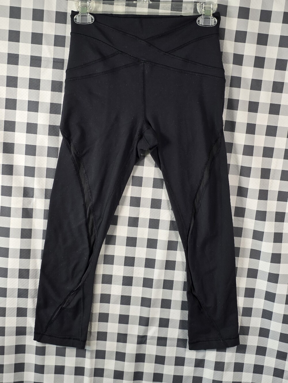 Lululemon Women’s Black Leggings Size 6 Criss Cross Waist Mesh Panel Yoga Pants